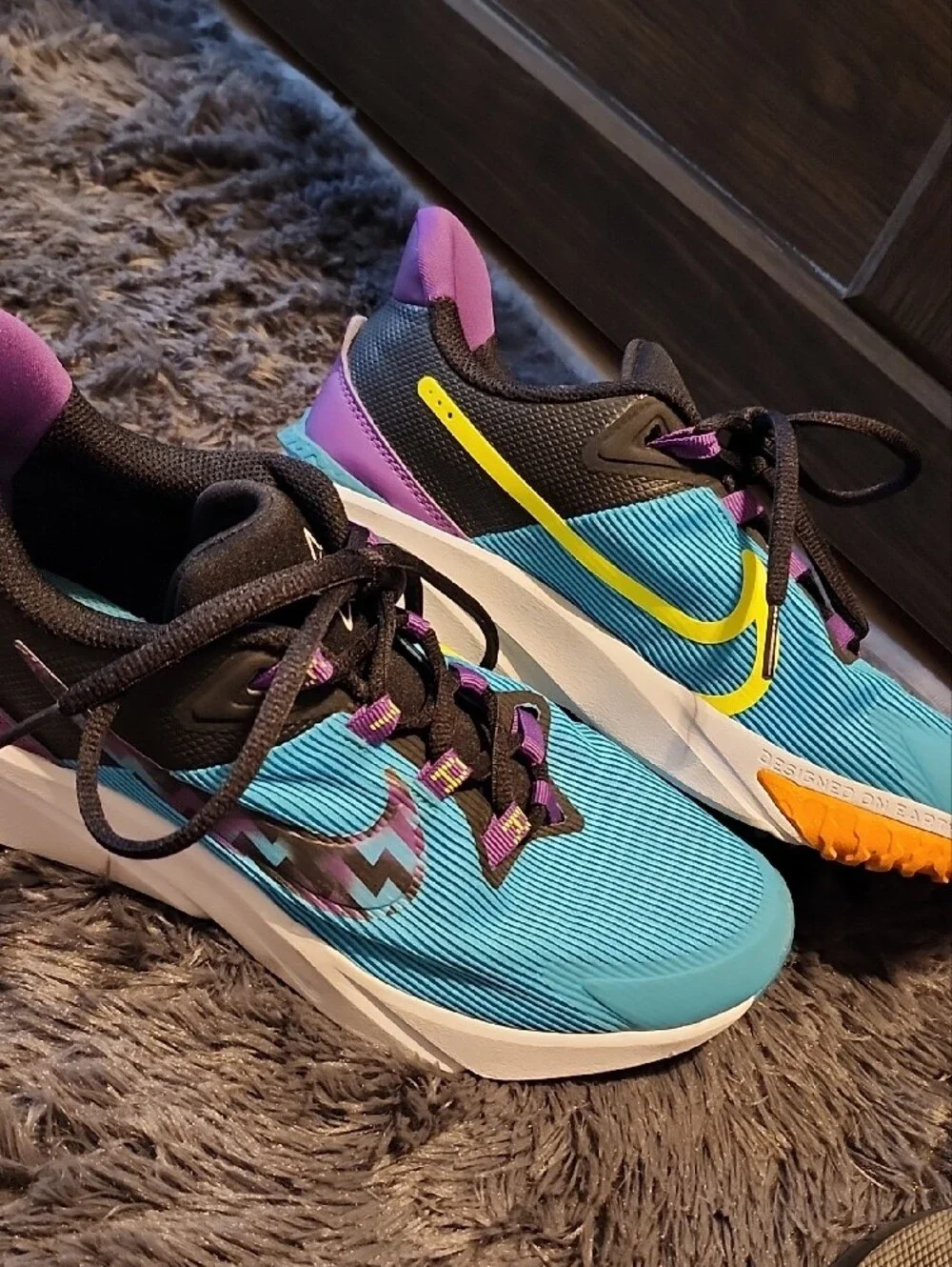 Nike Women's Athletic Shoes in Teal, Purple and Black